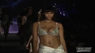 Tyra Banks â¢ Runway!!! - Ebony Banks